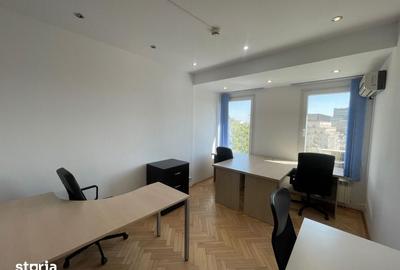 Apartament cu 4 camere decomandat în Eminescu