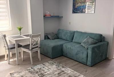 Apartament cu 3 camere nedecomandat, mobilat în Florești
