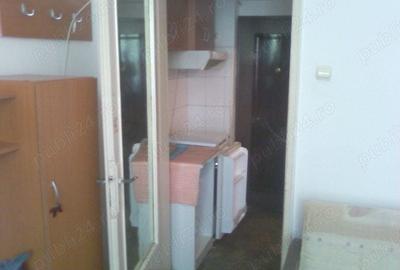 Garsonieră decomandată în Giurgiului