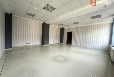 Spațiu comercial, de 90 mp, în Central