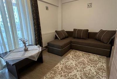 Apartament cu 2 camere decomandat în Valea Adâncă