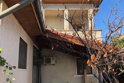 Casă în Central