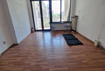 Apartament cu 2 camere decomandat în Ultracentral - 2