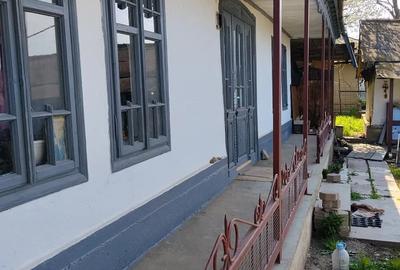 Casă cu 3 camere cu Teren 600 Mp în Independența