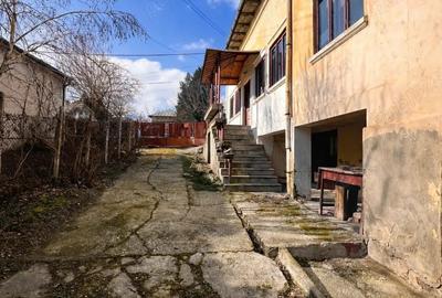 Casă cu 3 camere cu Canalizare în Central - 6