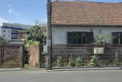 Casă cu 4 camere cu Teren 299 Mp în Lazaret