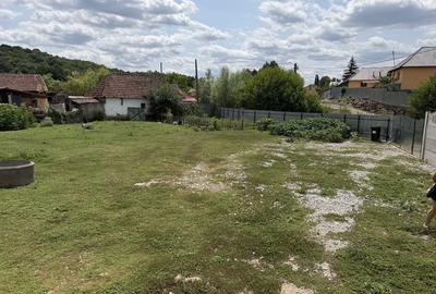Casă cu 3 camere în Stracoș - 3