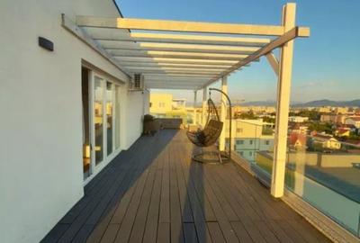 Apartament cu 3 camere în Tractorul