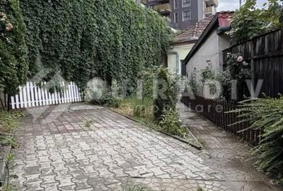 Apartament cu 3 camere, mobilat în Central - 4