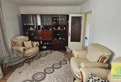 Apartament cu 2 camere decomandat în Poarta 6