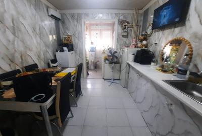 Apartament cu 3 camere semidecomandat în Militari