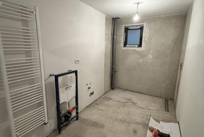 Casă cu 4 camere cu Teren 670 Mp în Bucov