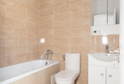 Casă cu 3 camere cu Canalizare în Exterior Est - 17