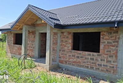 Casă cu 3 camere decomandat cu Teren 450 Mp în Miroslava - 2