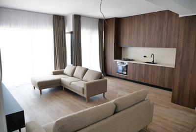 Apartament cu 2 camere semidecomandat în Băneasa