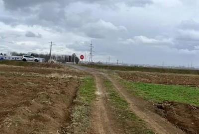 Teren de 2500 mp, în Horodnic