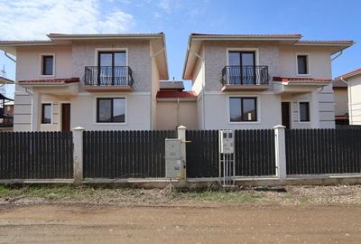 Duplex cu 4 camere cu Canalizare în Lunca Cetățuii - 3