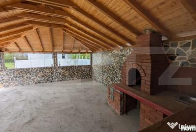 Casă cu 4 camere cu Teren 400 Mp în Lazuri - 1