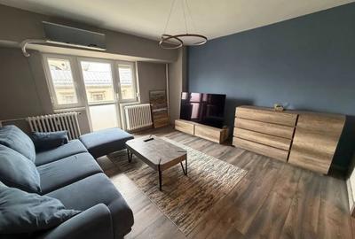 Apartament cu 3 camere decomandat, mobilat în Unirii