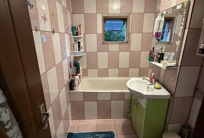Apartament cu 2 camere decomandat în 1 Mai - 1