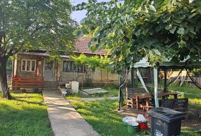 Casă cu 3 camere în Central