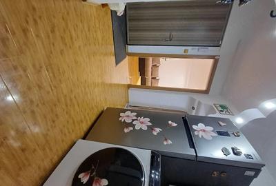 Apartament cu 2 camere decomandat în E3 - 8
