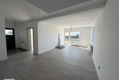 Casă cu 4 camere cu Teren 260 Mp în Clinceni