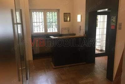 Apartament cu 6 camere decomandat în Cotroceni - 4