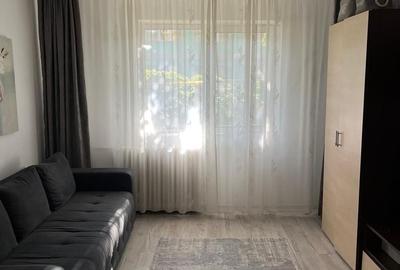 Apartament cu 3 camere semidecomandat în Exterior Vest - 2