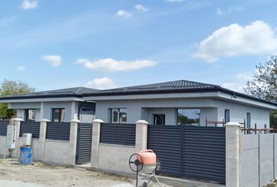 Casă cu 3 camere cu Teren 60 Mp în Berceni - 1