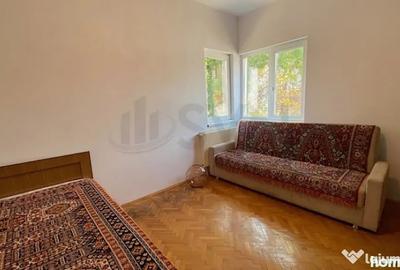 Apartament cu 3 camere semidecomandat în Ultracentral