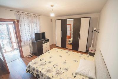 Casă cu 3 camere cu Teren 354 Mp în Central - 1