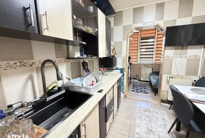 Apartament cu 3 camere decomandat în Central - 2