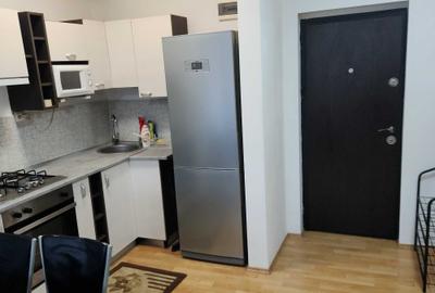 Apartament cu 2 camere nedecomandat în Apărătorii Patriei