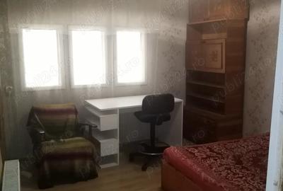 Garsonieră decomandată în Lacul Tei