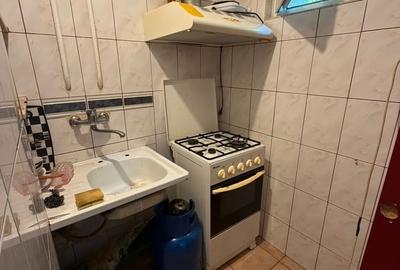 Garsonieră semidecomandată în Brâncoveanu - 2