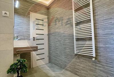 Spațiu comercial, de 82 mp, în Central