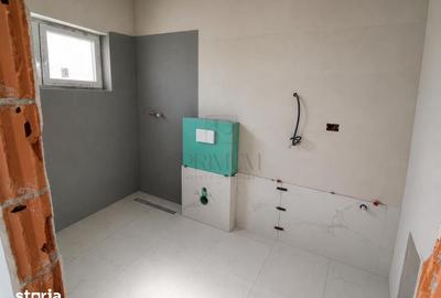 Casă cu 3 camere decomandat cu Teren 250 Mp în Moșnița Nouă