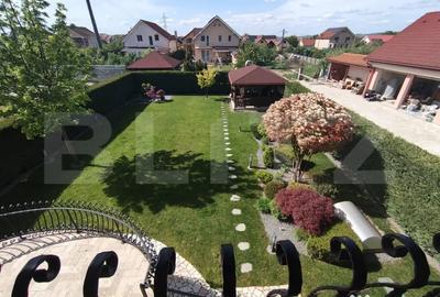 Casă cu 5 camere cu Teren 900 Mp în Sânmartin