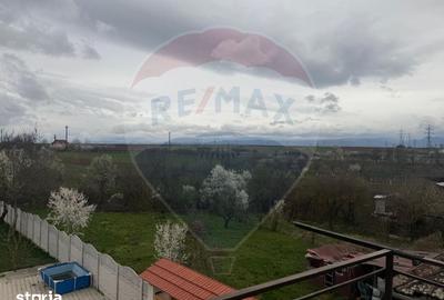 Casă cu Teren 750 Mp în Turdaș - 10