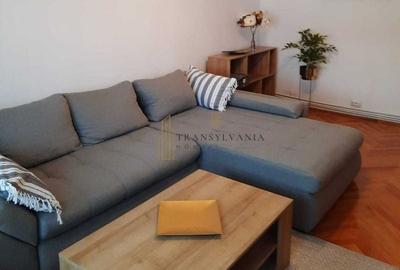 Apartament cu 3 camere decomandat, mobilat în Calea Dumbrăvii