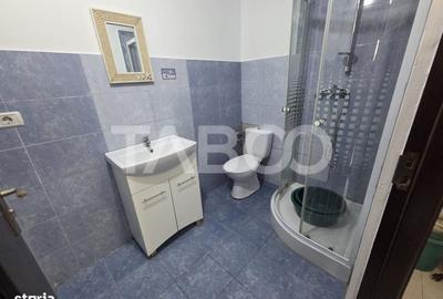 Casă cu 3 camere în Sâmbăta de Jos
