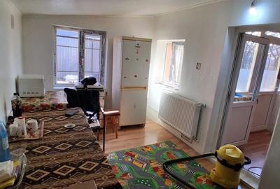 Casă cu 1 camere cu Teren 450 Mp în Central