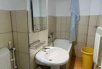 Garsonieră decomandată în - 5