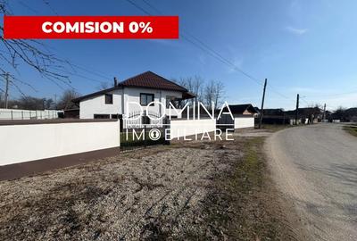 Casă individuală cu 4 camere cu Teren 6446 Mp în Stănești - 1