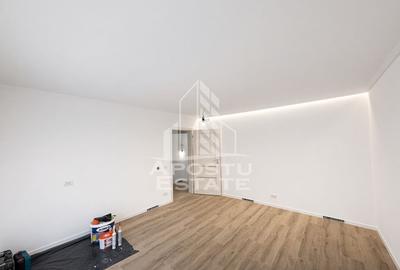 Apartament cu 3 camere decomandat în Dâmbovița