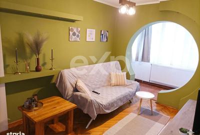 Apartament cu 4 camere decomandat în Florești