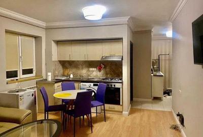 Apartament cu 3 camere decomandat în Tătărași