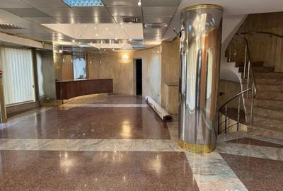 Spațiu comercial, de 1,200 mp, în Victoriei - 9