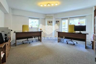 Apartament cu 4 camere decomandat, mobilat în Universitate